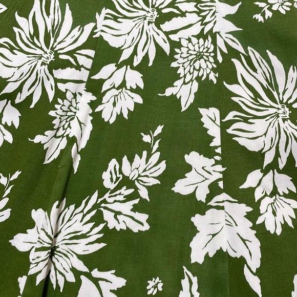 Jones Studio green floral sleeveless fit and flare dress size 8 - Picture 3 of 6